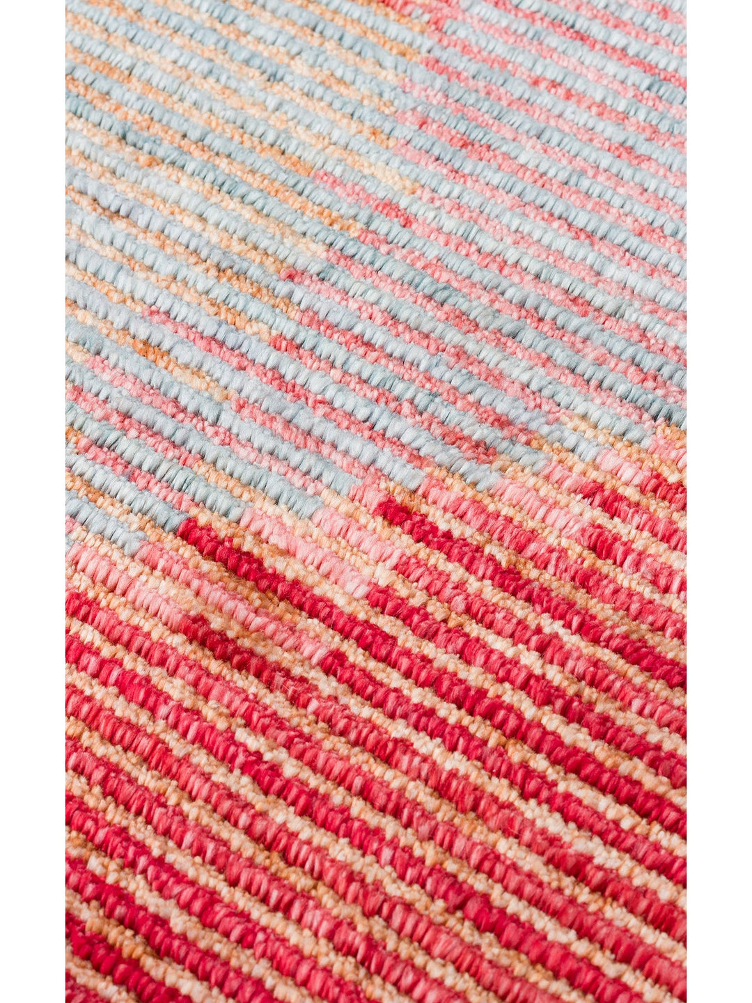 Burj Serisi %100 Naturel El Emeğiyle Üretilen TENCEL™ Kara Tezgah Halı 02 MULTY - Carpetdocia