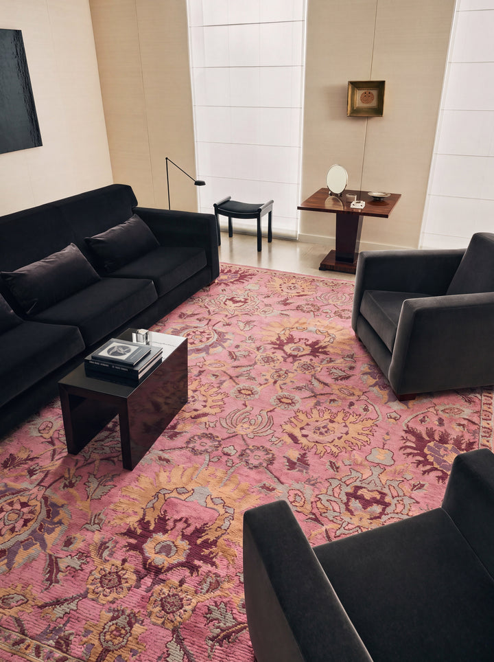Ruggadocia Mahal Pembe Çiçek Desenli Halı Fuşya mekan görünümü 1